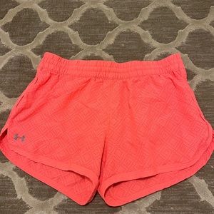 Pink/orange Under Armour girls Semi-fitted heatgear shorts size small